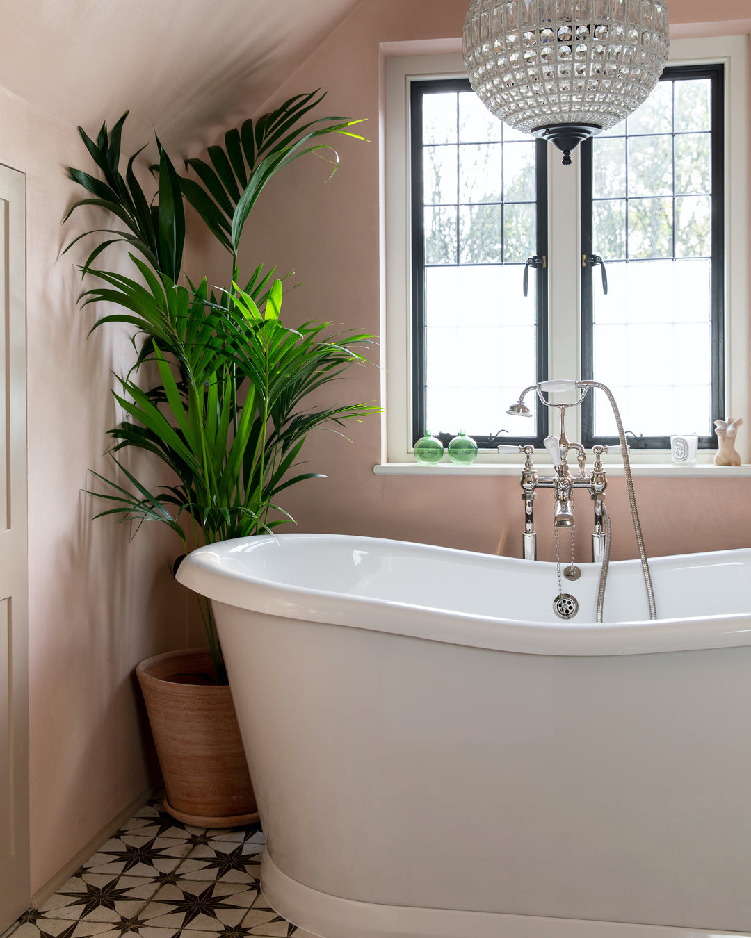 Bathroom | Plant Drop