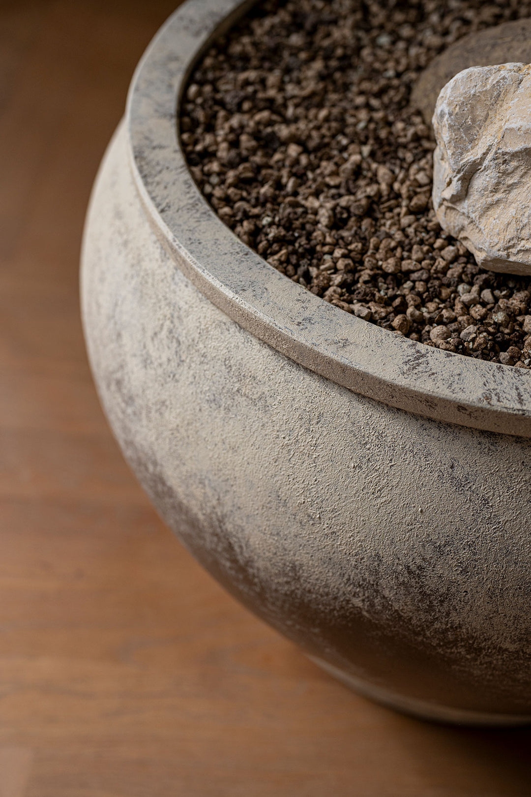 Umber Vessel